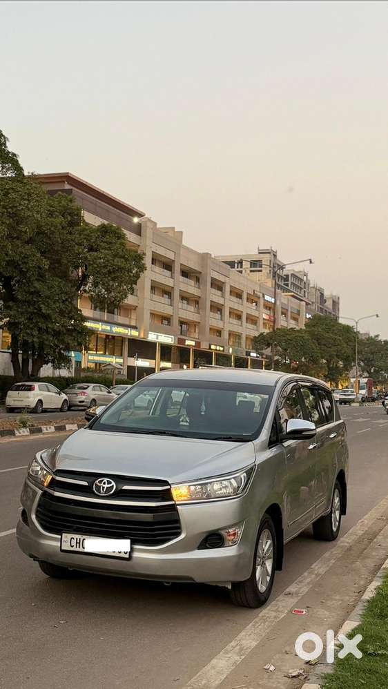 Toyota Innova Crysta 2017