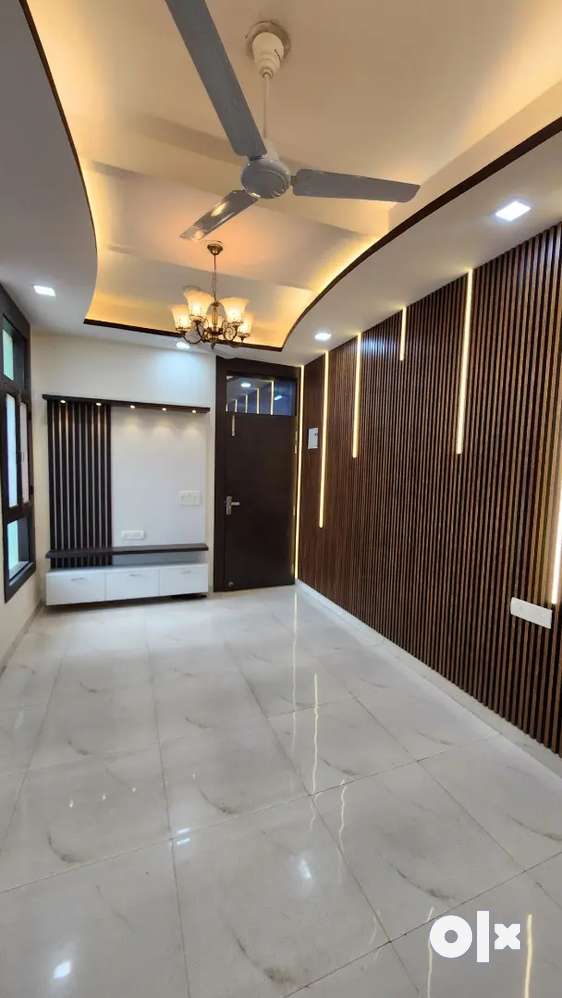 Ready to move 2 BHK builder floor in dwarka express way Gurgaon - For ...