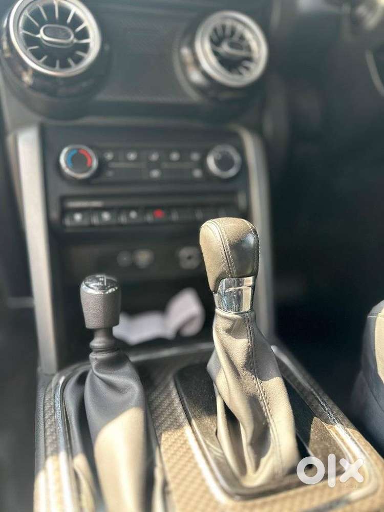 Mahindra Thar Lx P At 4wd 4s Ht, 2022, Petrol