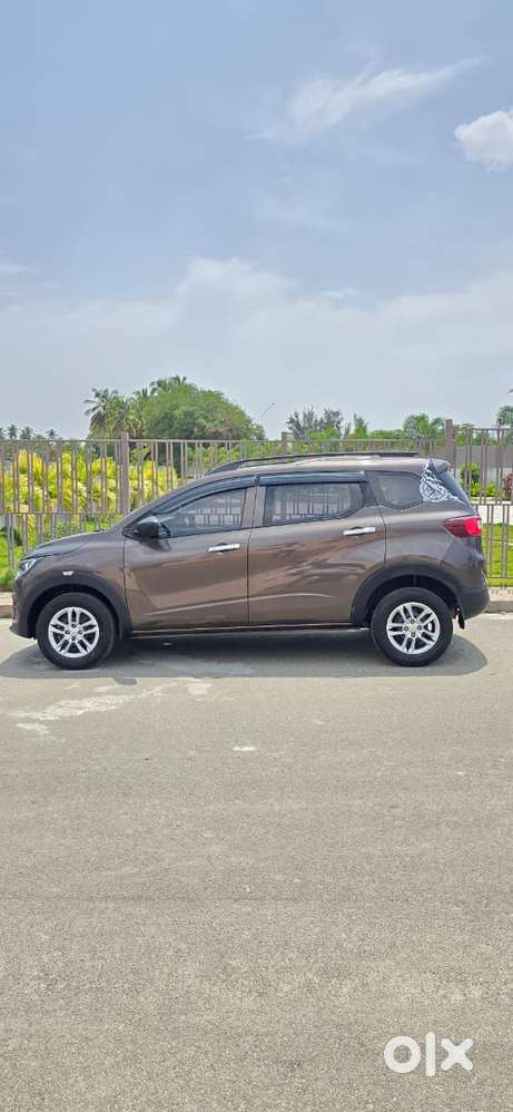 Renault Triber Rxl, 2025, Petrol