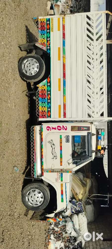 Mahindra Bolero Maxxitruck Di Sadi 2016 Diesel 80000 Km Driven