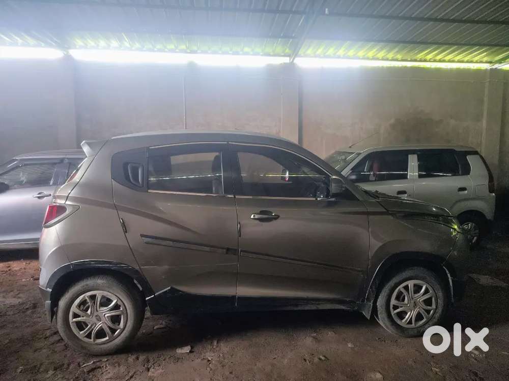 Mahindra Kuv100 Nxt Petrol 2016