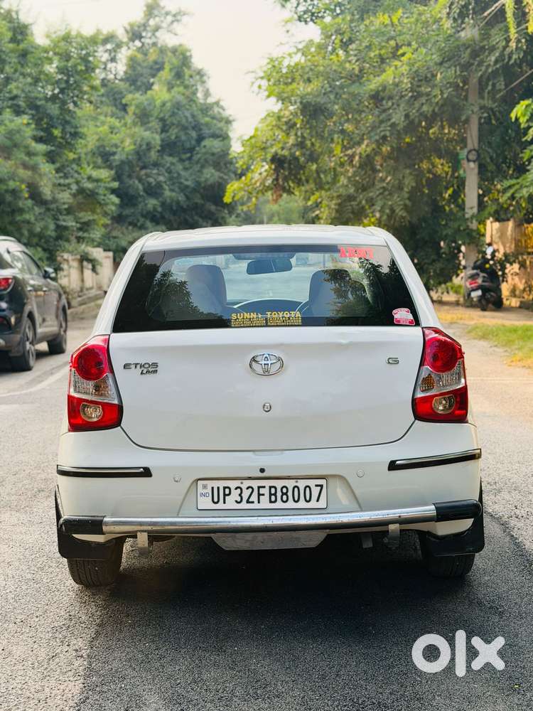 Toyota Etios Liva G Exclusive, 2013, Petrol