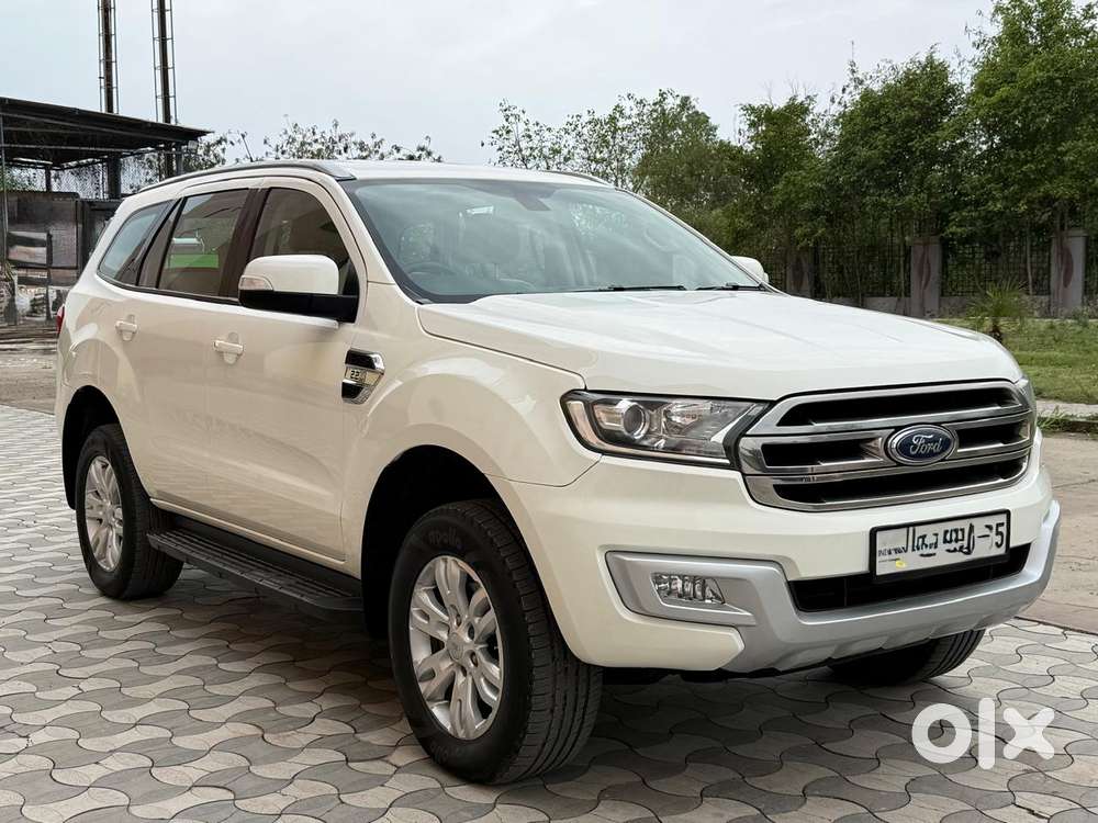 Ford Endeavour 2.2 Trend At 4x2, 2016, Diesel