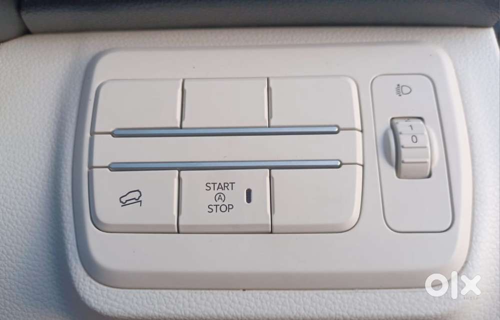 Mahindra Xuv 3xo Ax5l 1.2 Petrol At, 2024, Petrol