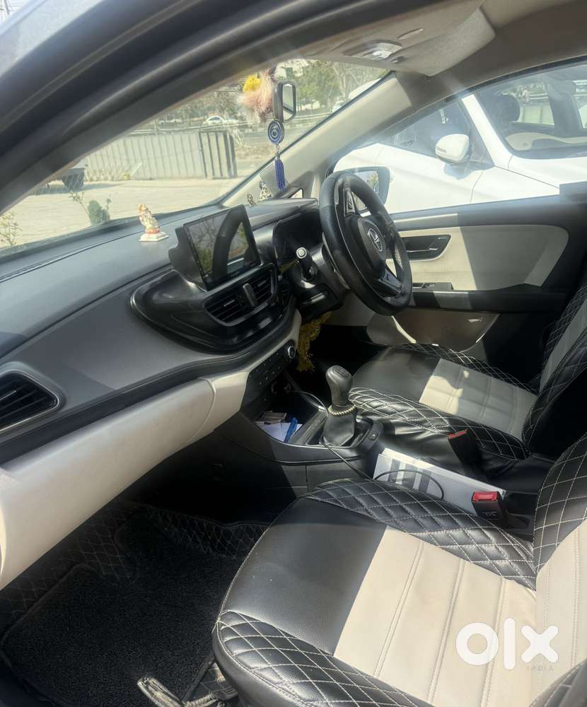 Tata Altroz 1.2 Xe Plus Petrol, 2022, Petrol