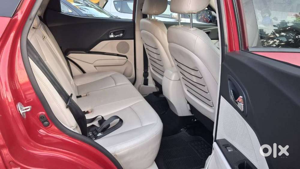 Mahindra Xuv300 W8 Option, 2021, Petrol