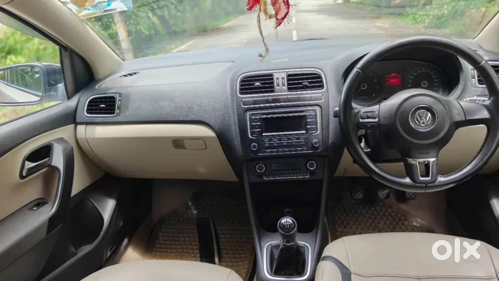 Volkswagen Polo Petrol Highline 1.2l, 2013, Petrol