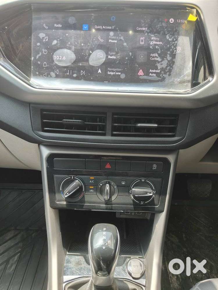 Volkswagen Taigun 1.0 Tsi Highline At, 2022, Petrol