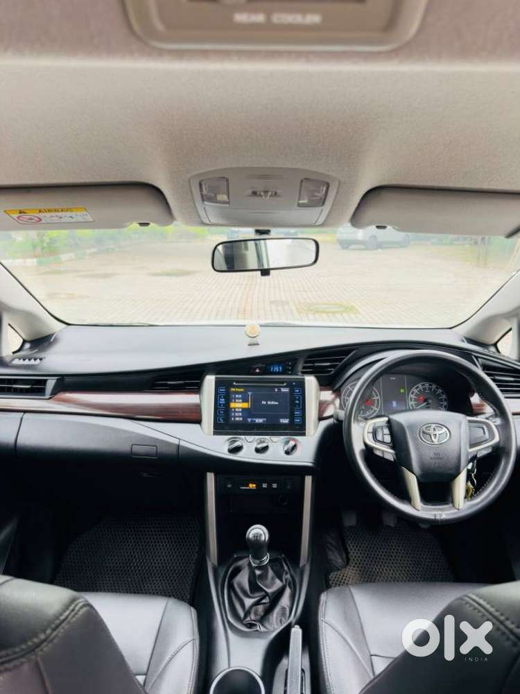 Toyota Innova Crysta 2.4 G Mt, 2019, Diesel