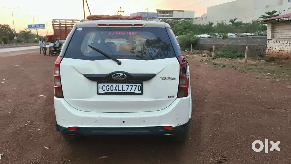 Mahindra Xuv500 2016 Diesel 92635 Km Driven