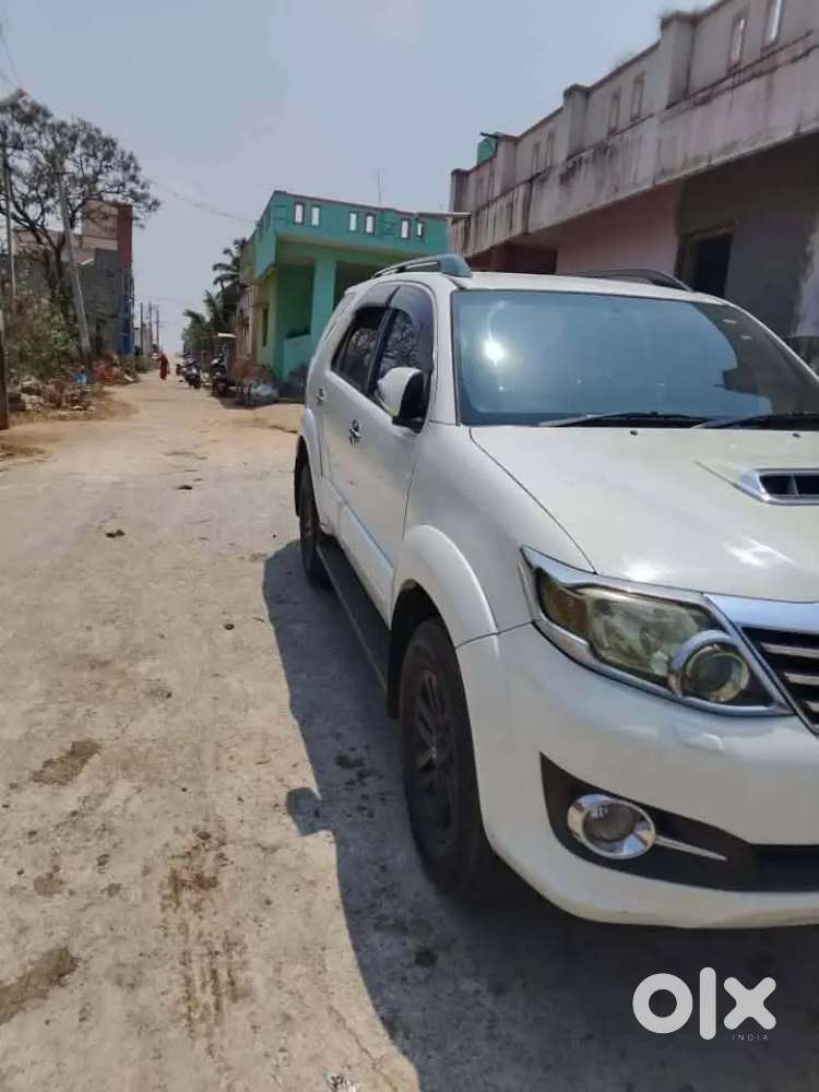 Toyota Fortuner 2015 Diesel Well Maintained