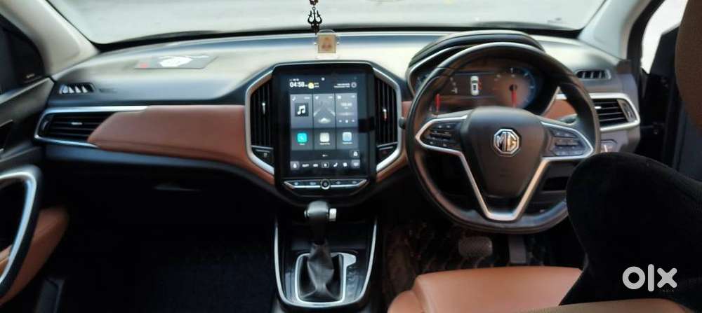 Mg Hector Plus Sharp Pro Blackstorm 1.5 Turbo Petrol Cvt 7 Str, 2022..