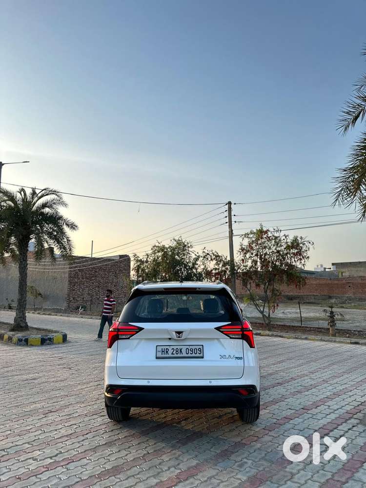 Mahindra Xuv700 2.2 Mx Diesel Mt 5 Str, 2022, Diesel