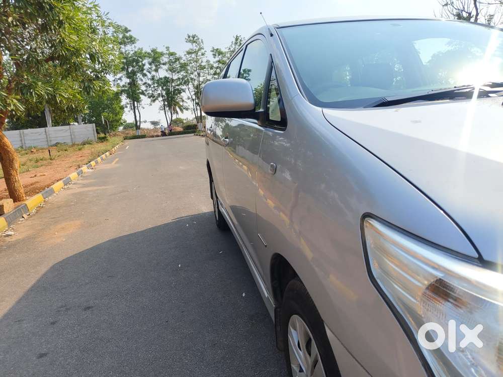 Toyota Innova 2012-2013 2.5 Gx (diesel) 8 Seater Bs Iv, 2012, Diesel