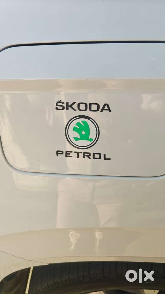 Skoda Karoq 1.5 Style At, 2021, Petrol