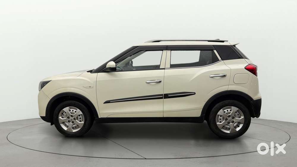 Mahindra Xuv300 W4, 2023, Cng & Hybrids