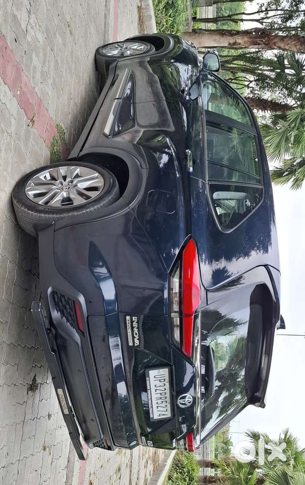 Toyota Innova Hycross 2.0 Zx Hybrid 7 Str, 2024, Petrol
