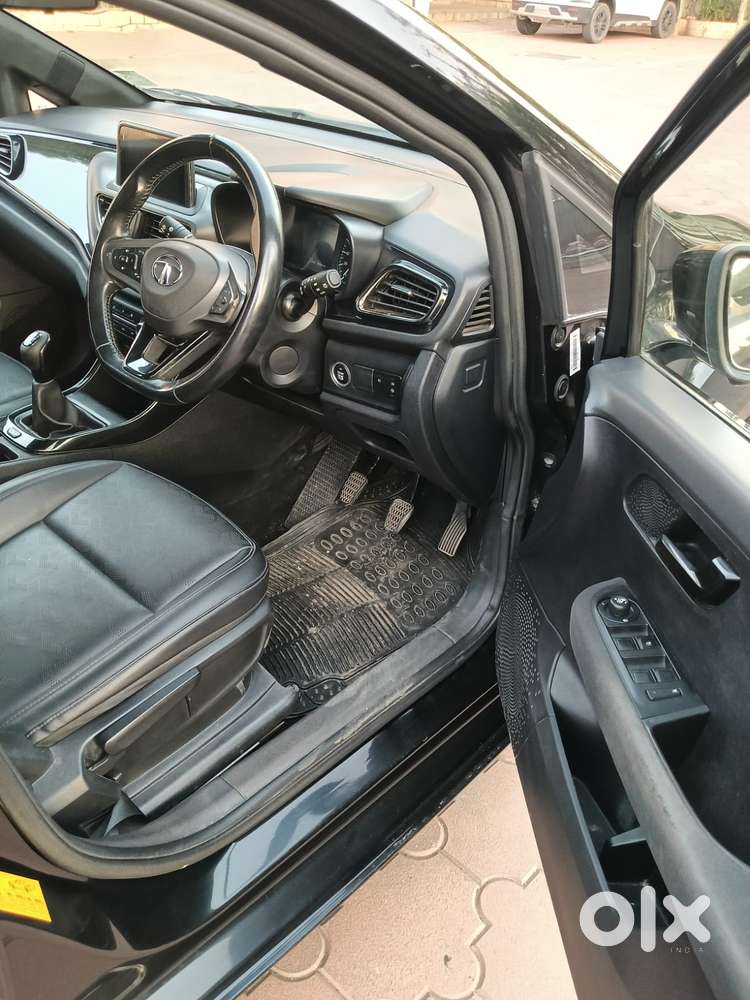 Tata Altroz 1.2 Xz Plus Dark Edition, 2021, Petrol