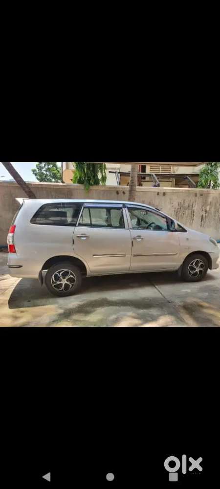 Toyota Innova Hycross 2009 Diesel 185000 Km Driven