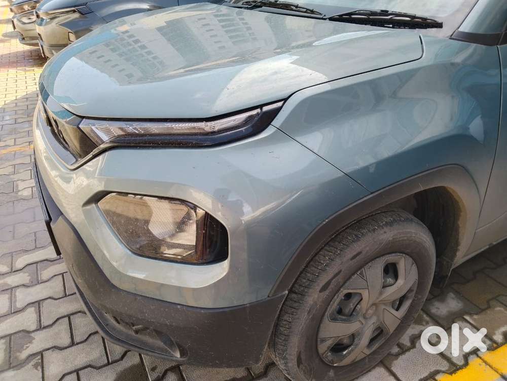Tata Punch Adventure Plus Amt Petrol 2025 Nov