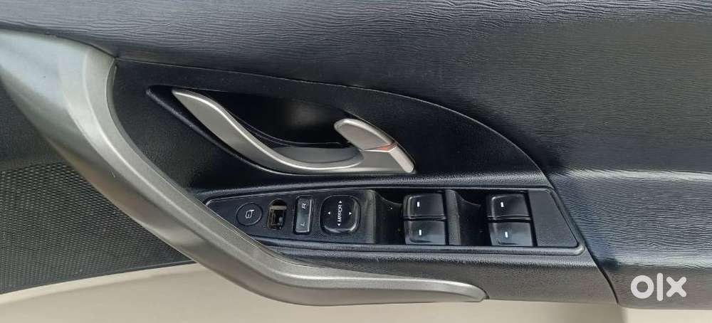 Mahindra Xuv500 W10 Awd, 2016, Diesel