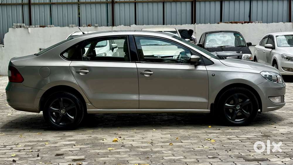 Skoda Rapid 1.6 Tdi Elegance, 2012, Diesel