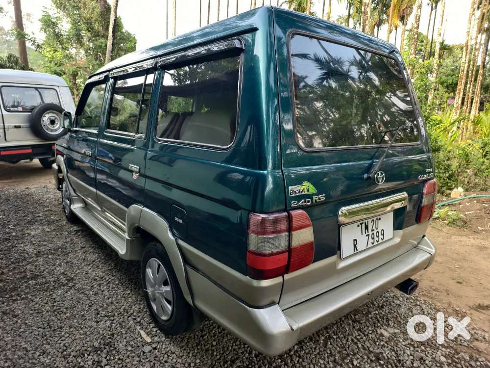 Toyota Qualis Rs 2004