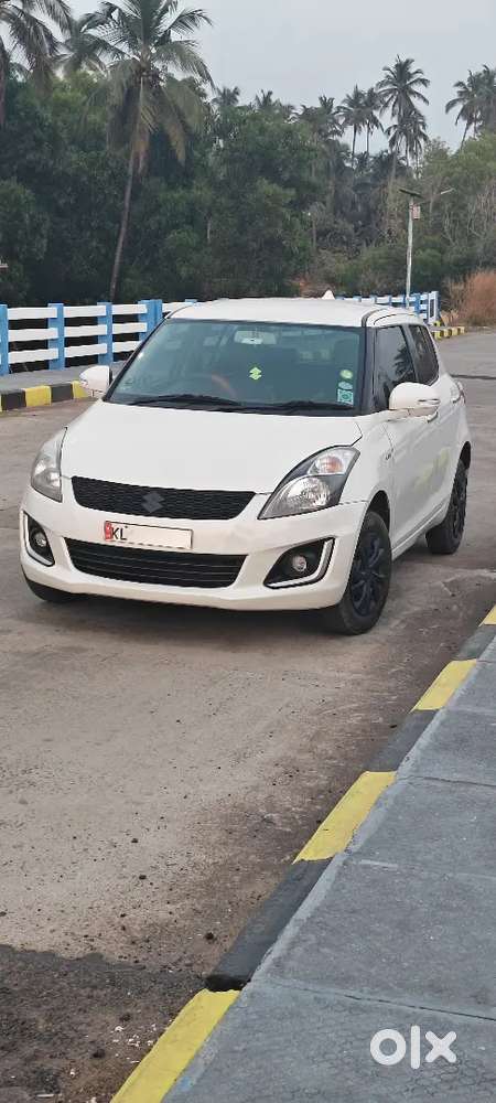 Maruti Suzuki Swift 2012 Petrol 80500 Km Driven