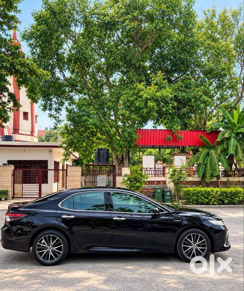 Toyota Camry Hybrid, 2022, Petrol