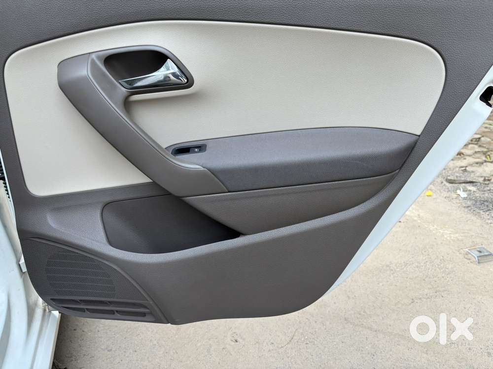 Skoda Rapid Elegance 1.6 Mpfi Mt, 2014, Petrol