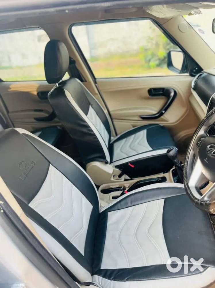 Car Mahindra Car