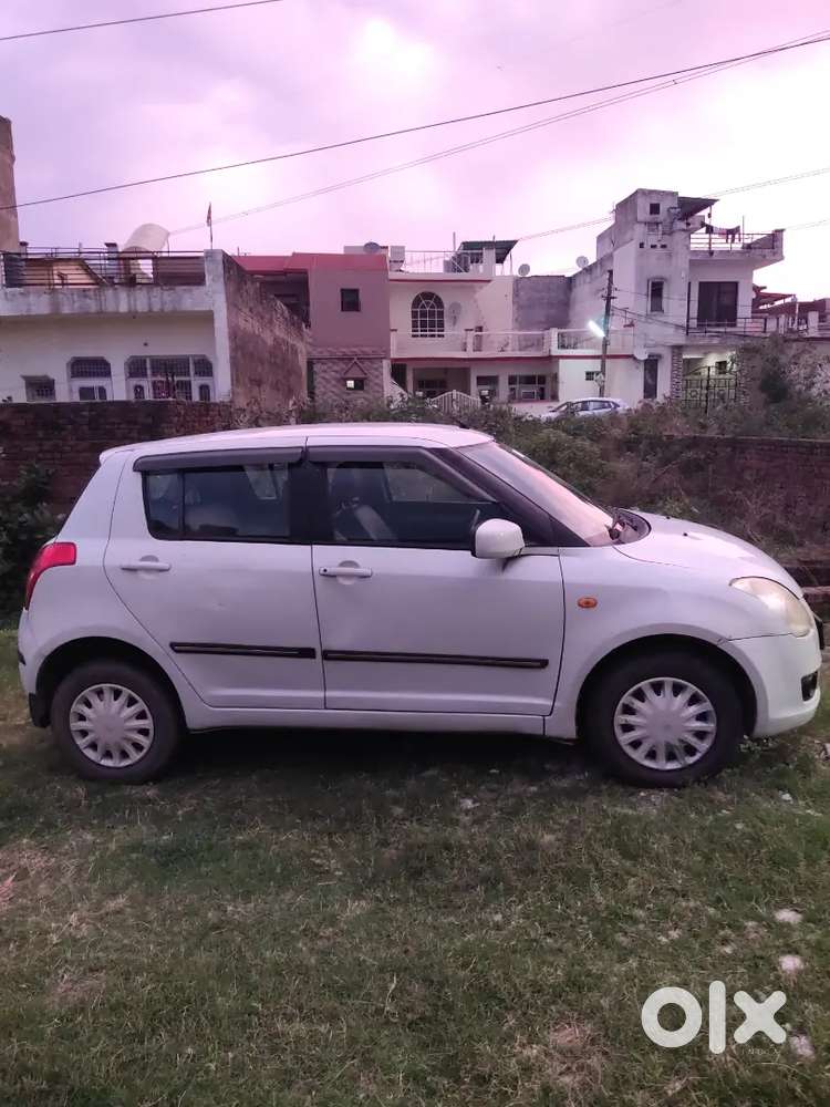 Maruti Suzuki Swift 2010 Petrol 120000 Km Driven