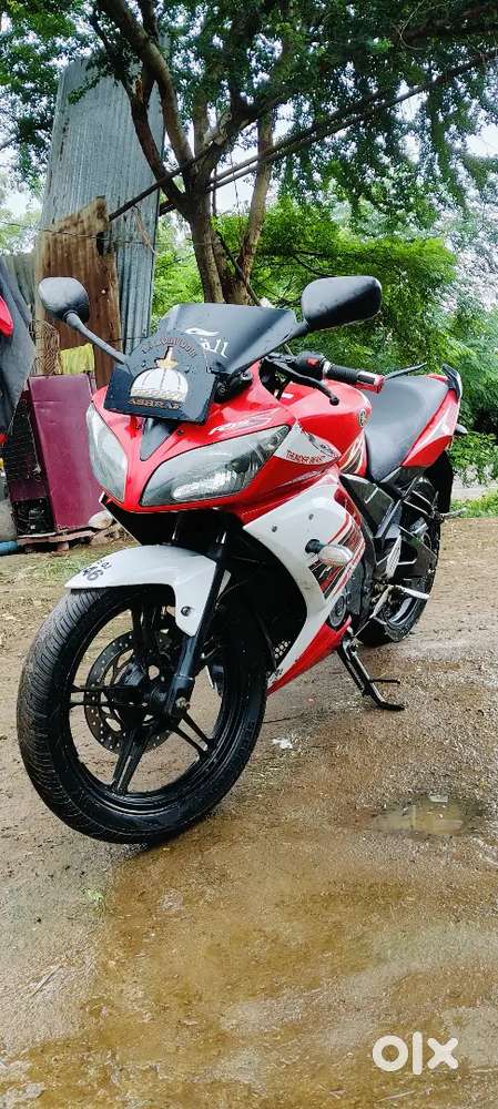 Yamaha R15s Yamaha R15 Red White Yamaha YZF R15S 149 Cc Adrenalin