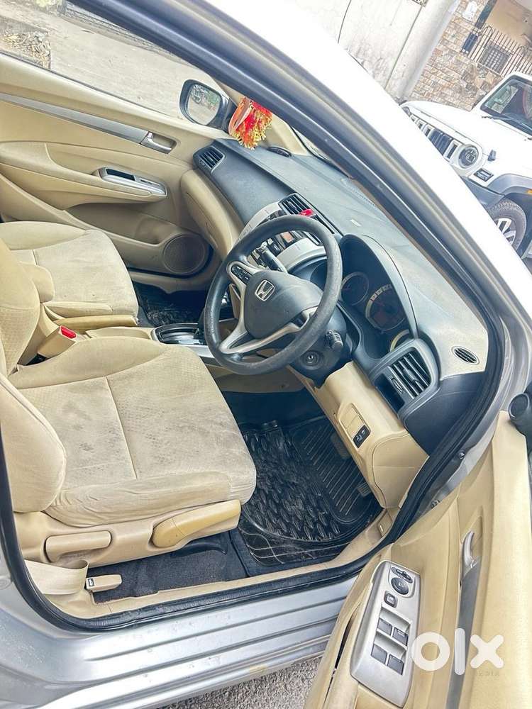 Honda Petrol Car 2011 Automatic