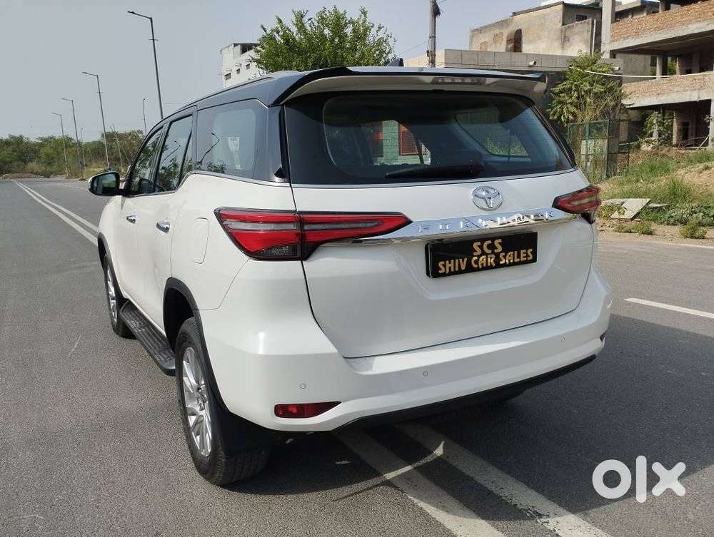 Toyota Fortuner 4x2 At 2.7 Petrol, 2025, Petrol