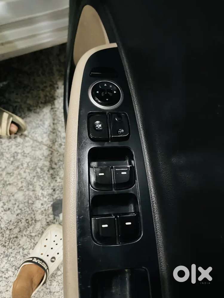 September 2014 Model , 1.2 Sportz Edition , 2nd Owner , 77800 Km Run