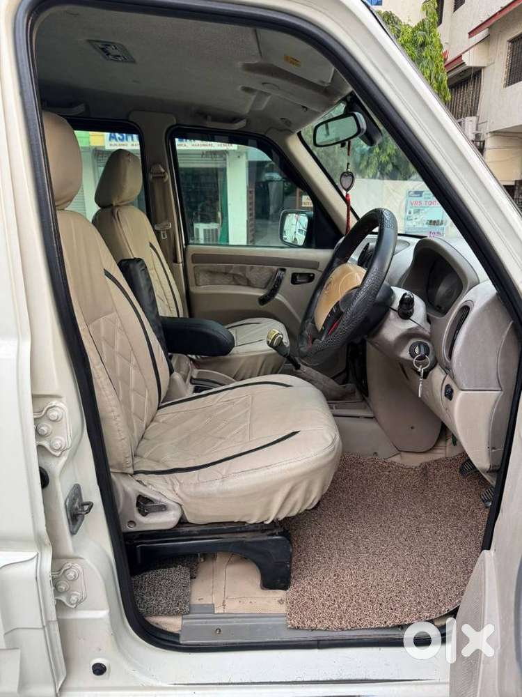 Mahindra Scorpio Vlx 2wd Abs At Bsiii, 2014, Diesel