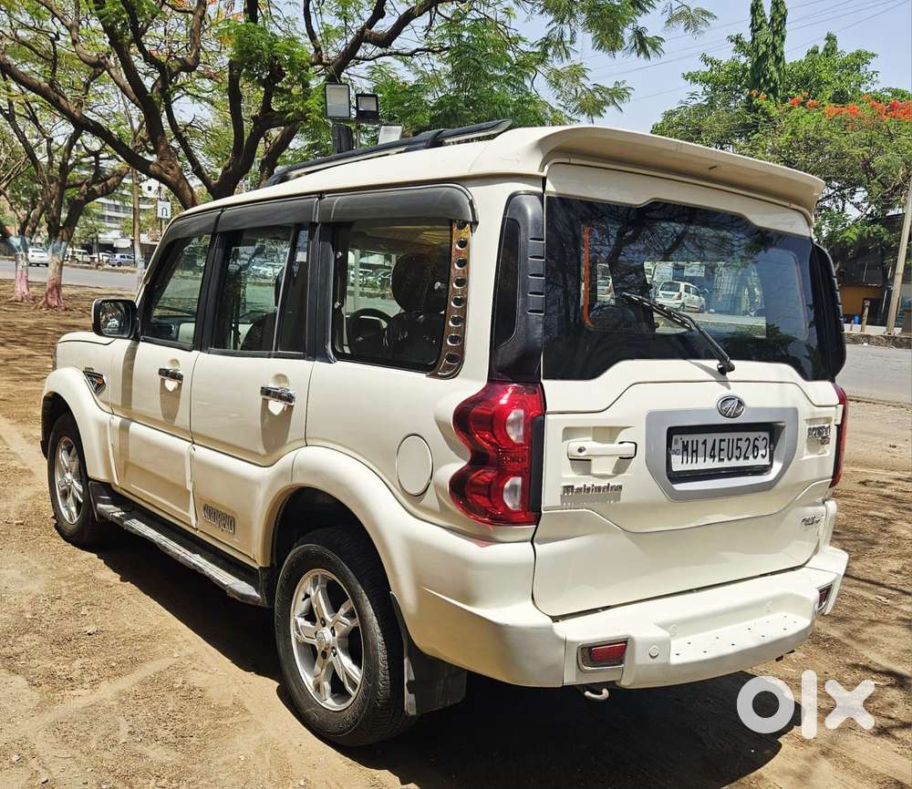 Mahindra Scorpio S10, 2015, Diesel
