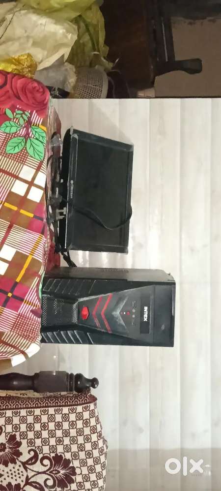 LED Screen ke sath Computer , CPU Intex ka hai