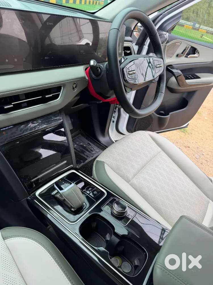 Mahindra Xev 9s 2026 Electric 10000 Km Driven