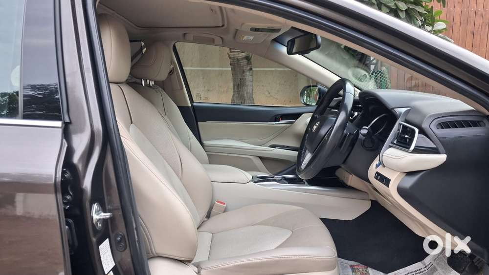 Toyota Camry Hybrid, 2020, Petrol