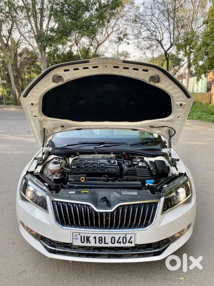 Skoda Superb L&k 2.0 Tdi At, 2019, Diesel