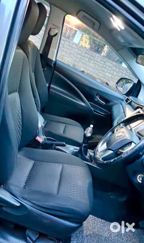 Toyota Innova Crysta 2.4 G Mt, 2017, Diesel