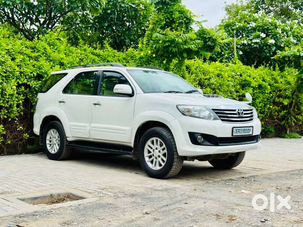 Toyota Fortuner 4x2 At, 2014, Diesel