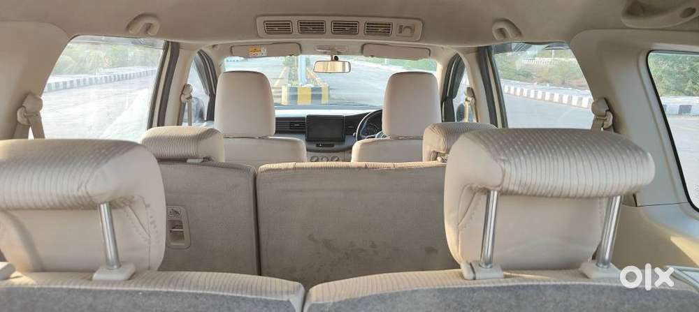 Maruti Suzuki Ertiga 2022-2023  Vxi, 2023, Lpg