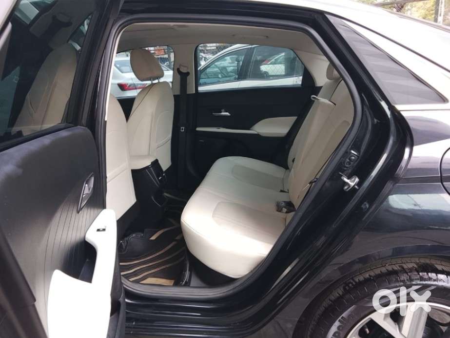 Hyundai Verna 1.5 Sx (o) Ivt, 2025, Petrol