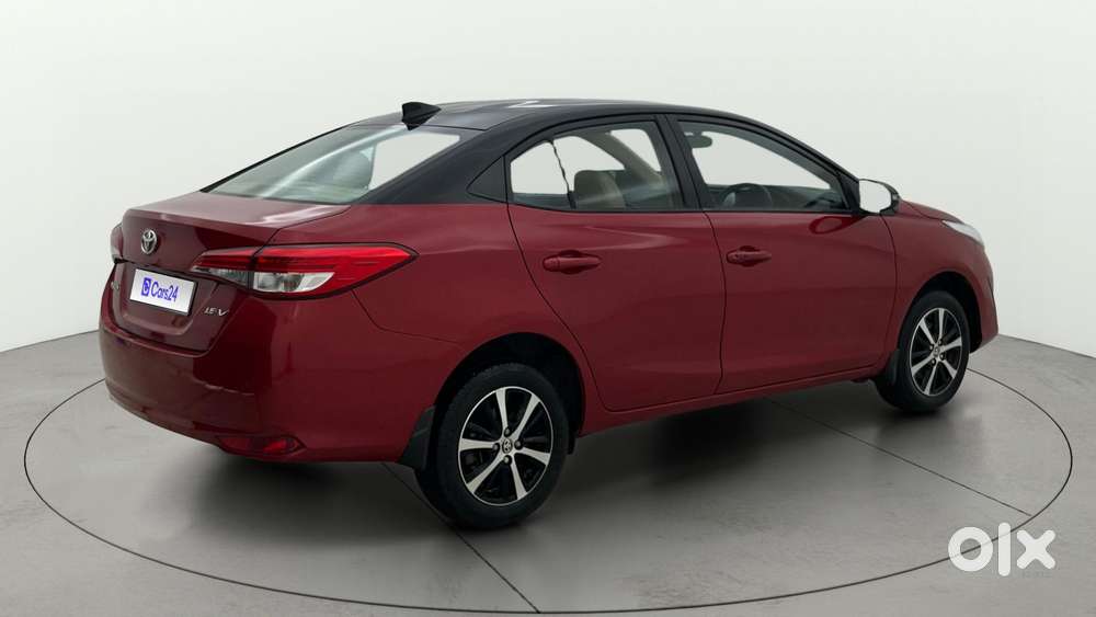 Toyota Yaris V CVT, 2021, Petrol
