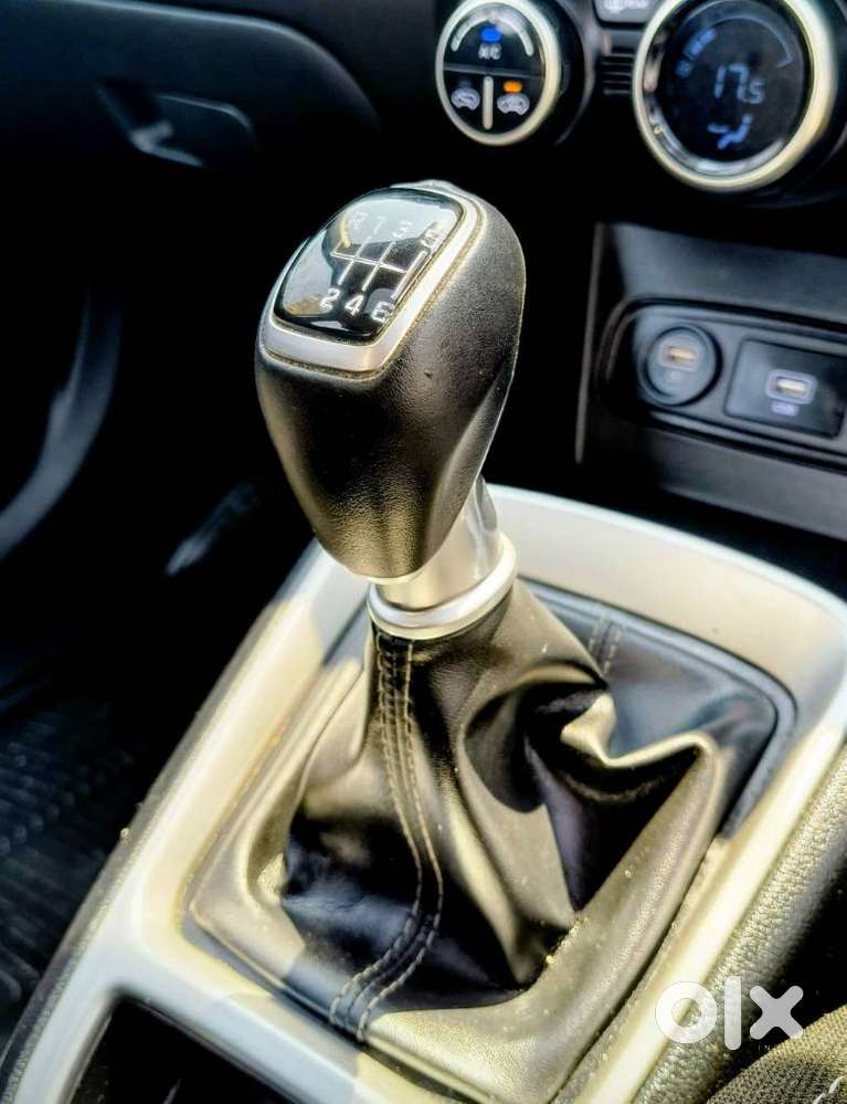 Hyundai Venue Sx Mt, 2021, Petrol