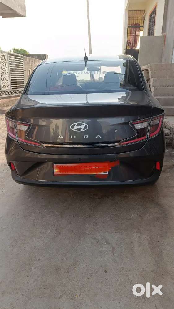 Hyundai Aura 1.2 Petrol 2025/8